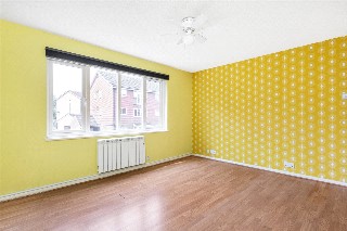 Crowthorne Close, London, SW18