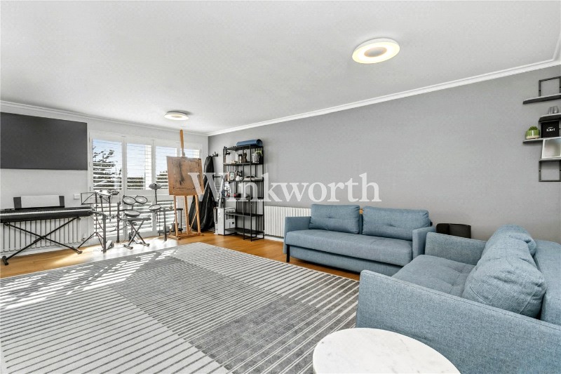 Lucerne Close, London, N13