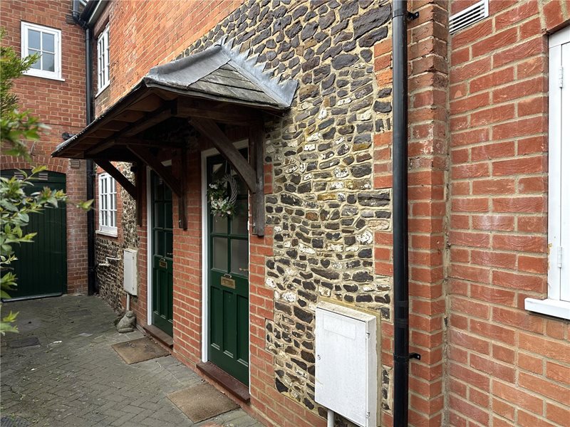 Tilford Street, Tilford, Farnham, Surrey, GU10