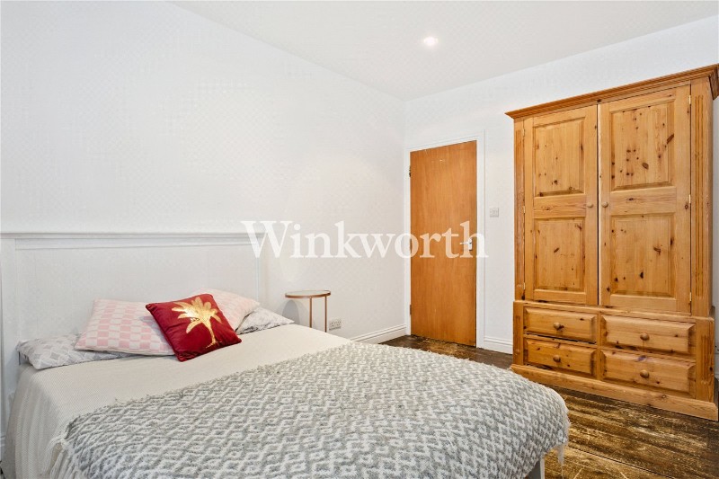 Spencer Avenue, London, N13