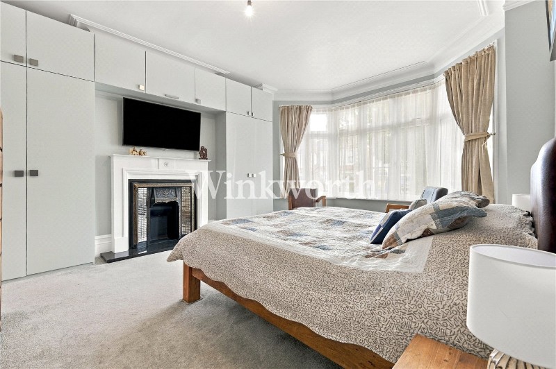 Woodberry Avenue, London, N21