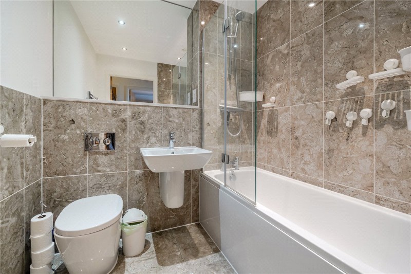 Kingman Way, Newbury, Berkshire, RG14