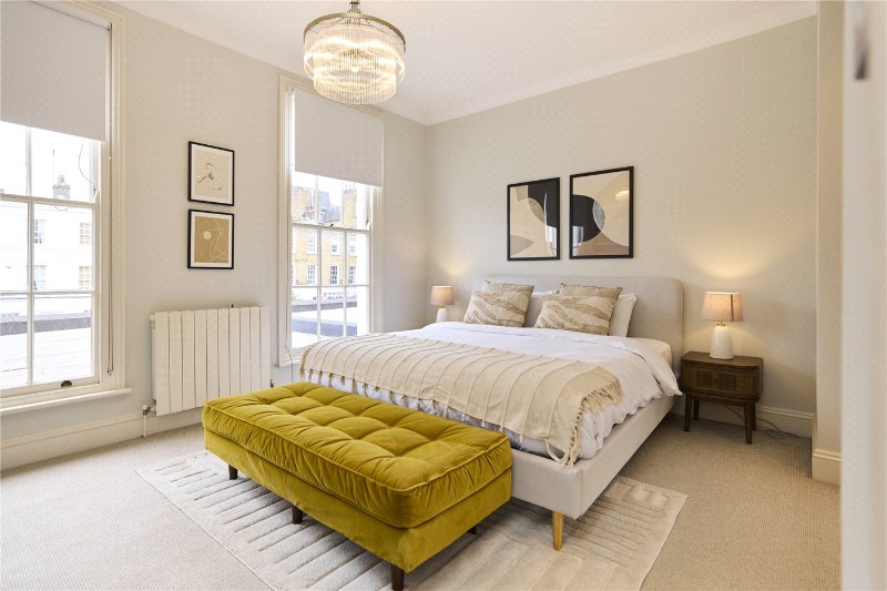 Ordnance Mews, London, NW8