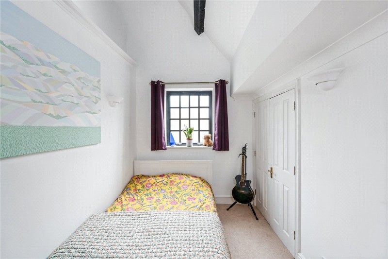 Liverpool Grove, London, SE17