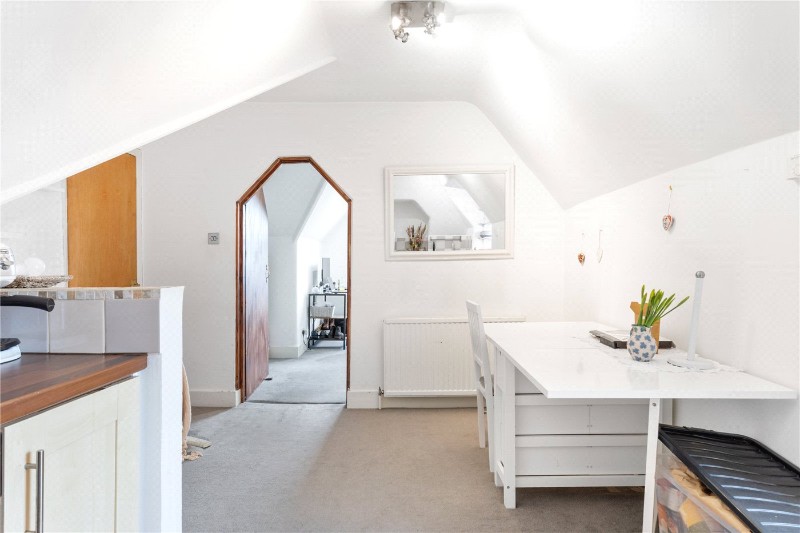 Kempshott Road, London, SW16