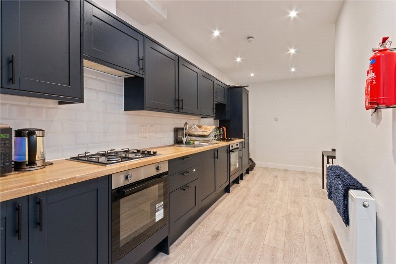 Tooting Bec Road, London, SW17