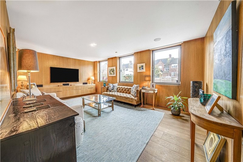 Roedean Crescent, Putney, London, SW15