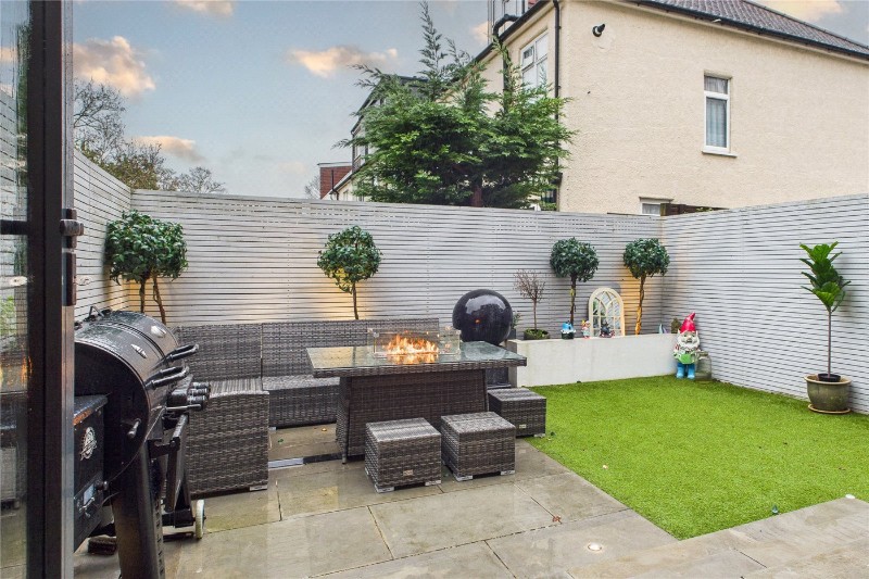 Kirkstall Gardens, London, SW2