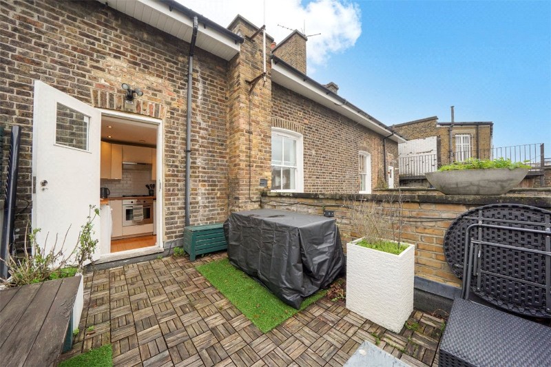 Seven Sisters Road, London, N7