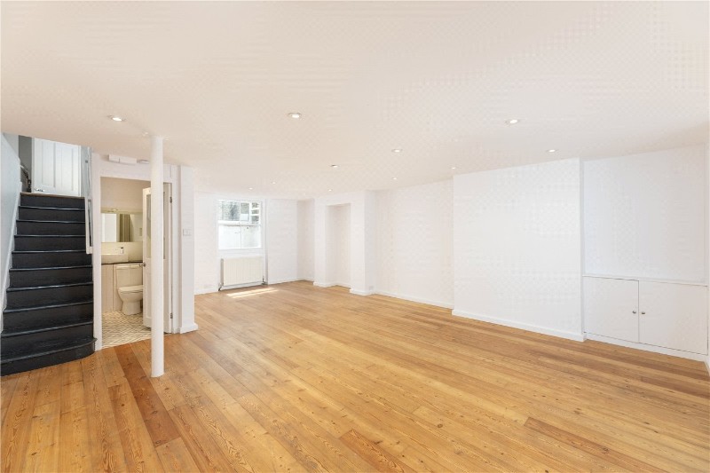 Disraeli Road, London, SW15