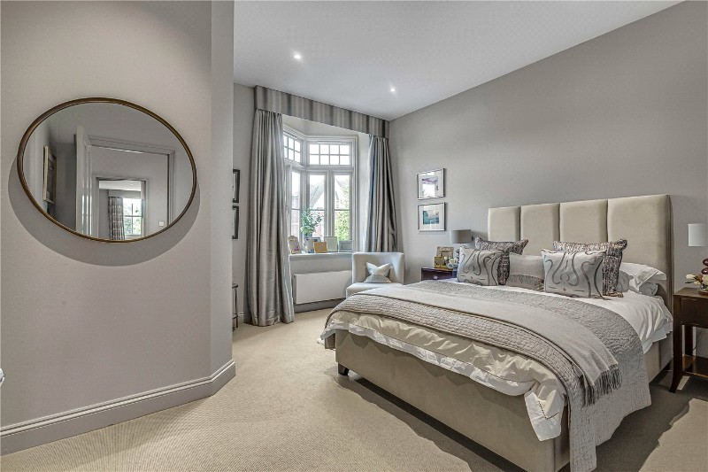 Holmbush Road, London, SW15