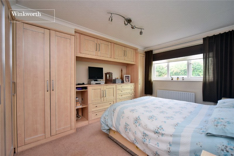 Clarkes Avenue, Worcester Park, KT4