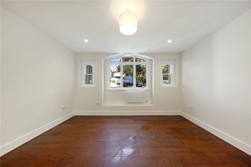 Grove Park, Camberwell, London, SE5