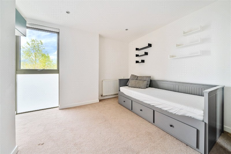 Essian Street, London, E1