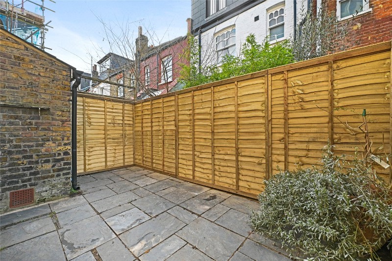 Thorpebank Road, London, W12