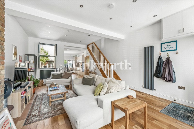 Asplins Road, Tottenham, N17