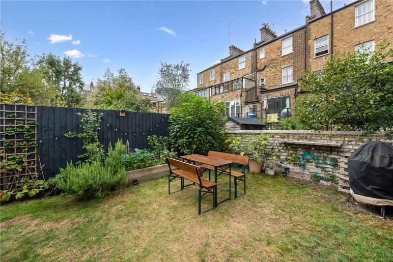 Benwell Road, London, N7