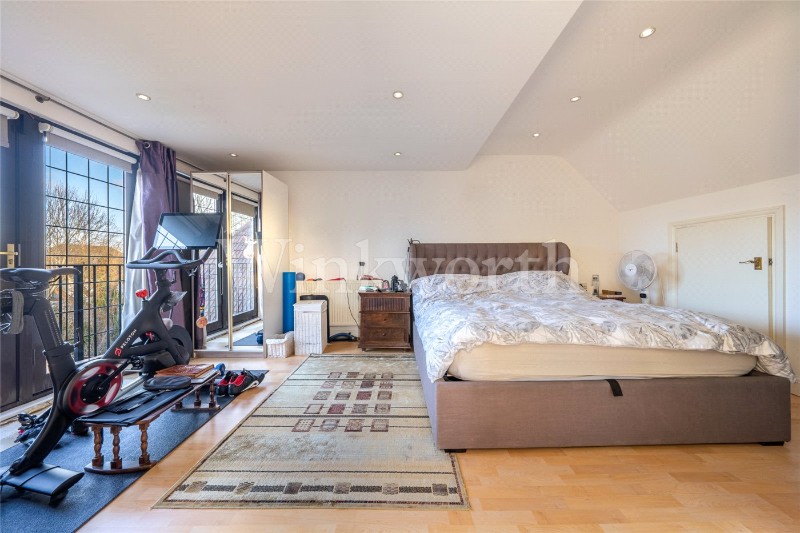 Finchley Road, London, NW11