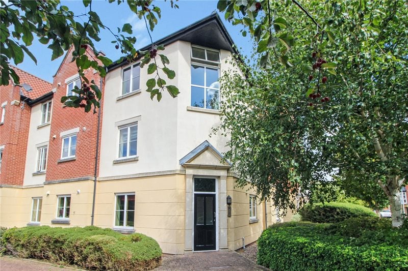 Hamilton Court, Trafalgar Square, Poringland, Norwich, NR14