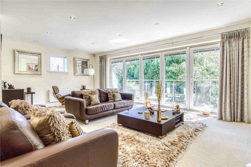 Delhi Close, Lower Parkstone, Poole, BH14