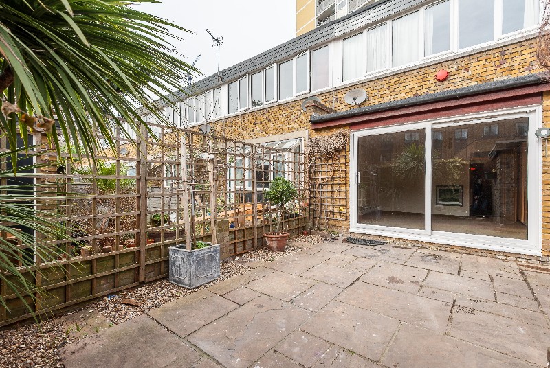 Ebbisham Drive, London, UK, SW8