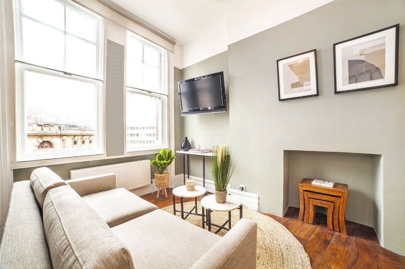 Shaftesbury Avenue, London, WC2H