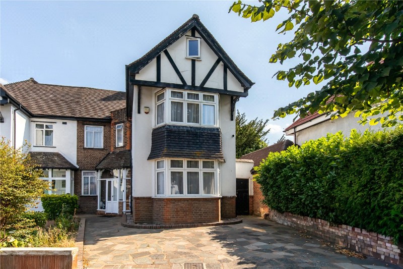 Evelyn Grove, London, W5