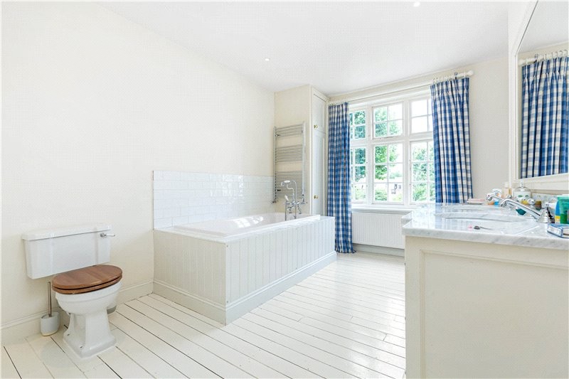 Ferry Road, Barnes, London, SW13