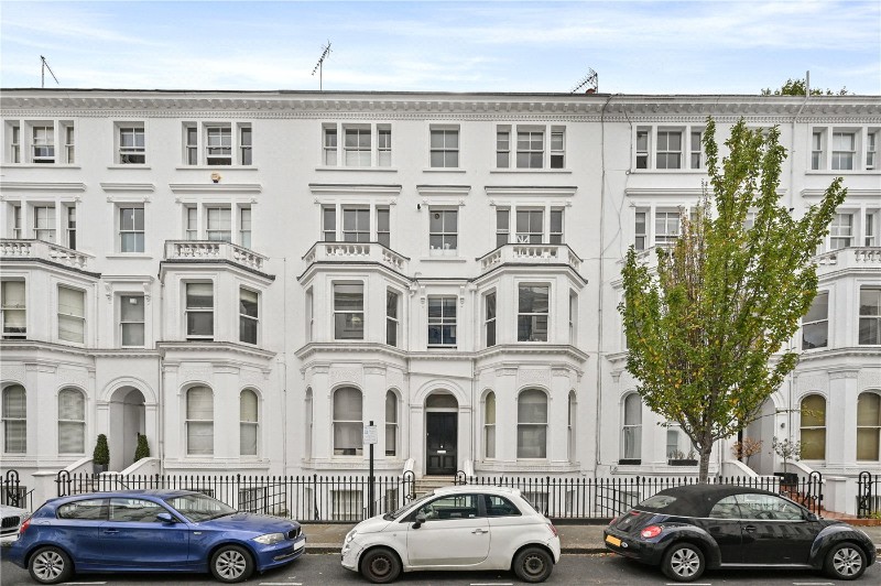 Strathmore Gardens, London, W8