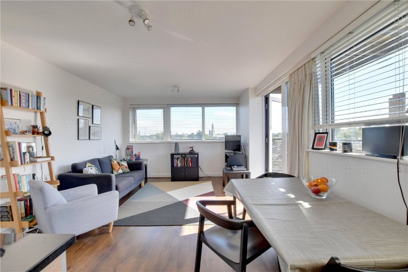 25 Tarves Way, Greenwich, London, SE10