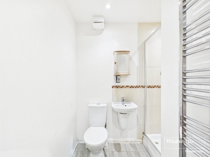 Great North Way, London, NW4