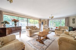 Latchwood Lane, Lower Bourne, Farnham, Surrey, GU10