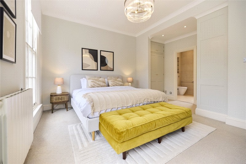 Ordnance Mews, London, NW8