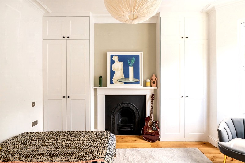 Eynham Road, London, W12