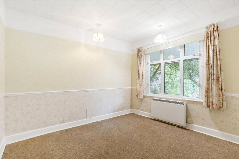 Grecian Crescent, London, SE19