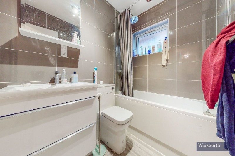 Queens Way, Hendon, NW4