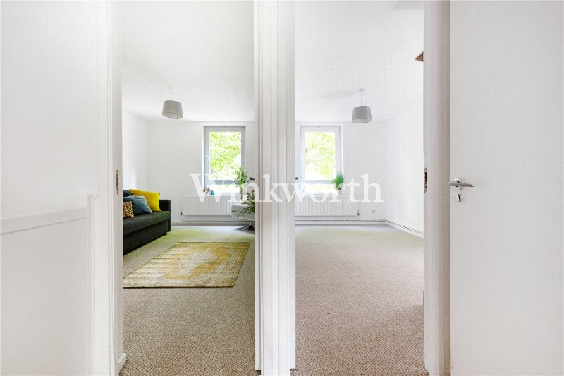 Erskine Crescent, London, N17