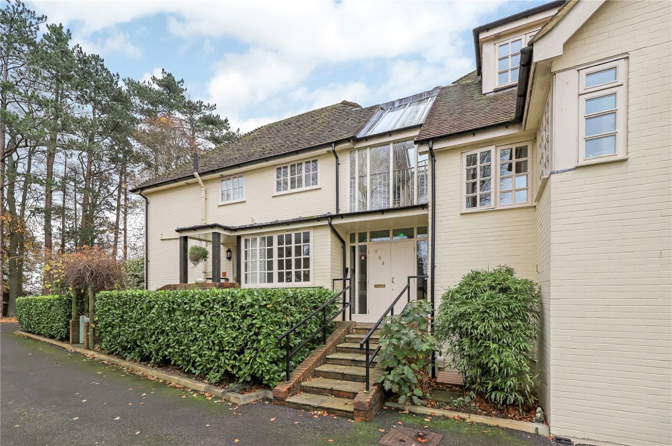 2 bedroom property for sale in Royal Winchester Mews, Chilbolton Avenue