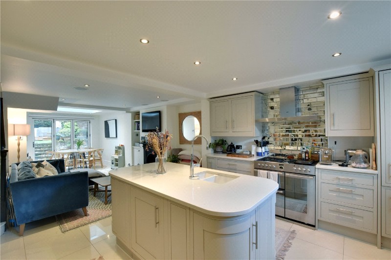 Lizban Street, Blackheath, London, SE3