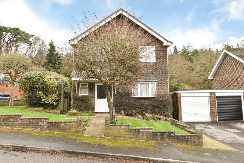 Harness Close, Colehill, Wimborne, Dorset, BH21