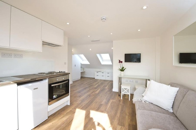 Bloemfontein Road, Shepherds Bush, London, W12