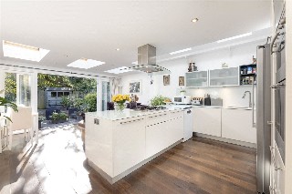 Disraeli Road, London, SW15