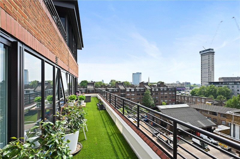 Huntsmore House, Pembroke Road, London, W8