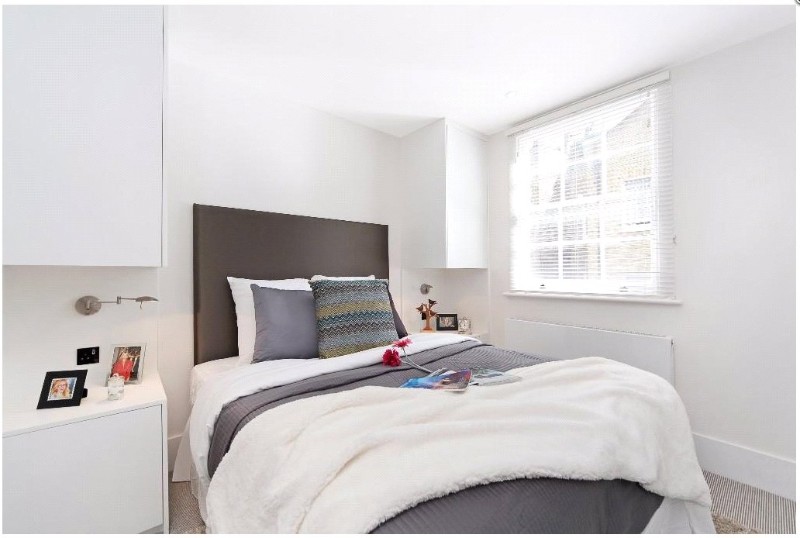 Cambridge Street, London, SW1V