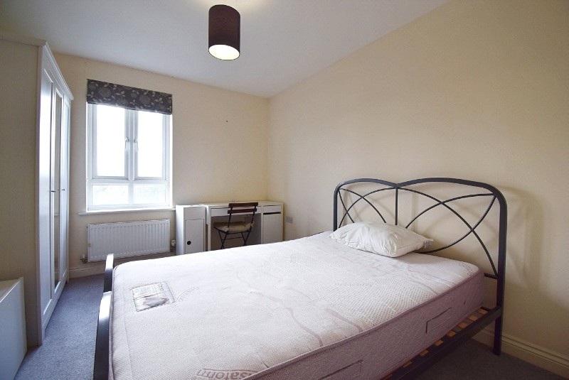 Sinclair Drive, Basingstoke, Hampshire, RG21