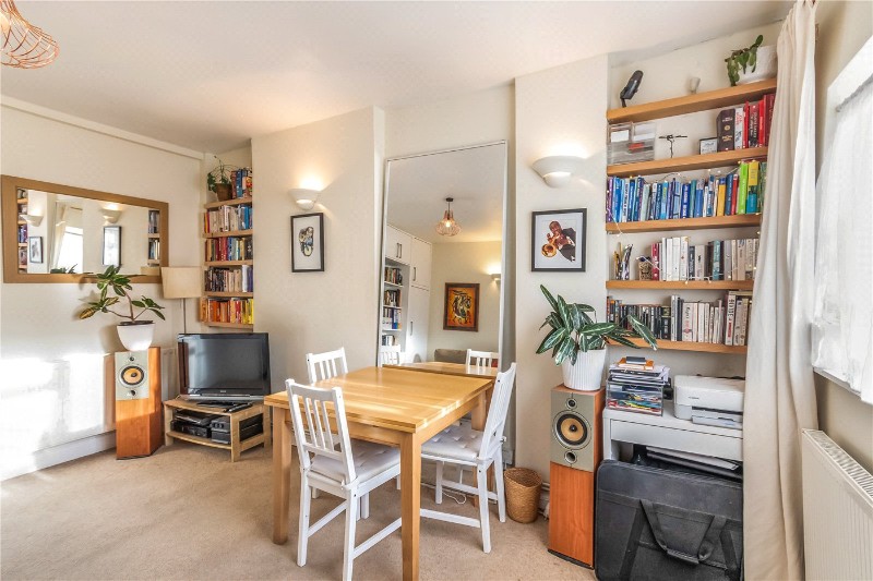 Gibbon Road, Nunhead, London, SE15