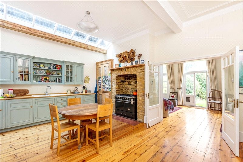 Hillersdon Avenue, Barnes, London, SW13