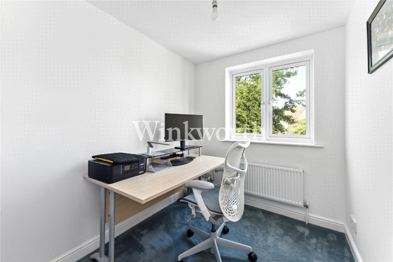 Westminster Drive, London, N13