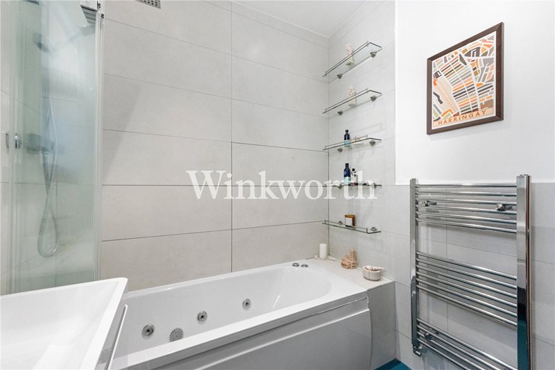 Vale Grove, London, N4