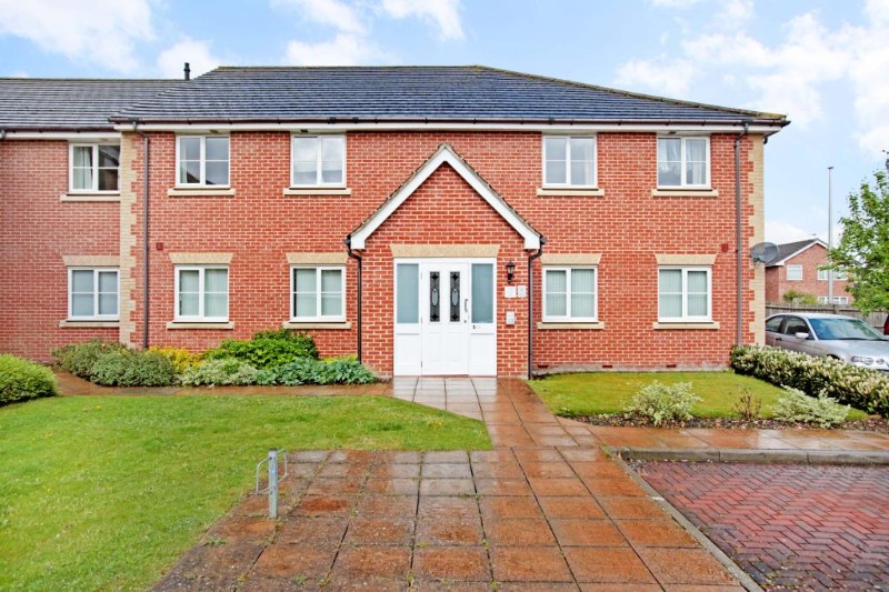 2 bedroom property for sale in Trinity Court, St. Michaels Road